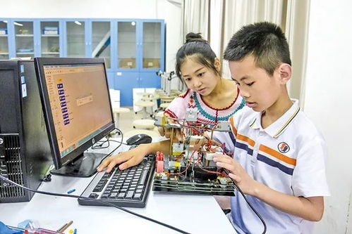 科技探索從小抓起 霞浦一中將機(jī)器人教育引入課堂